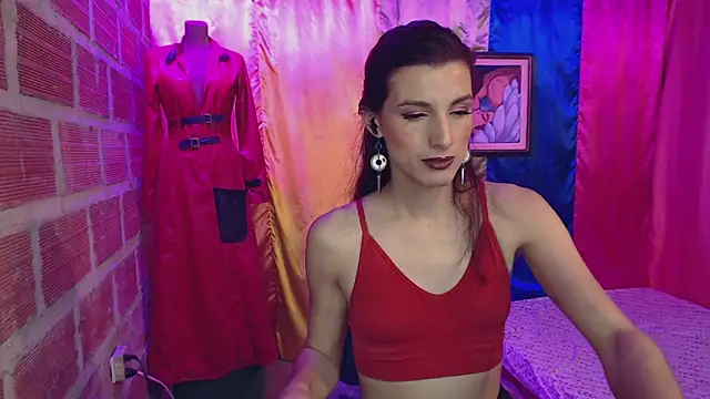 Moira-Hot online show from November 7, 2025, 4:50 am