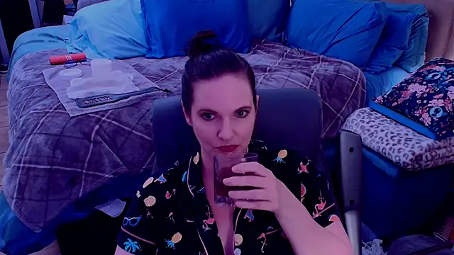 ninajaymes online show from May 1, 2026, 10:37 pm