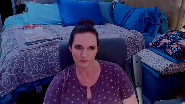 ninajaymes online show from June 18, 2026, 9:42 pm