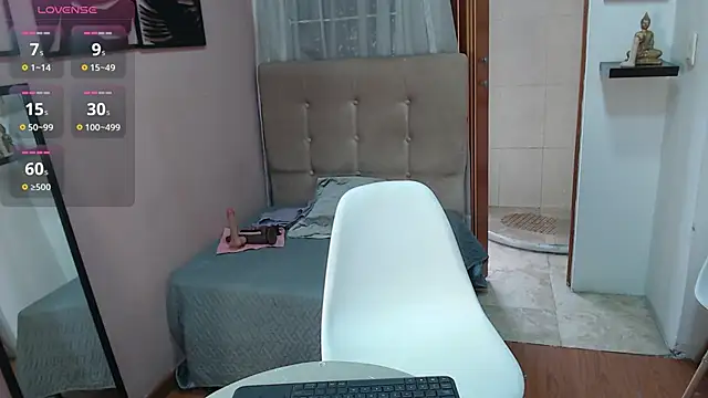 amara rousse1 online show from September 23, 2025, 1:29 pm