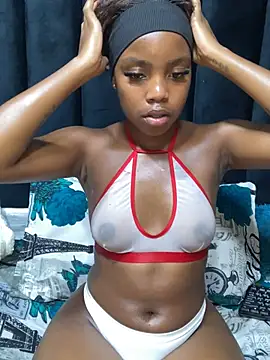 Littlebunny33 online show from June 10, 2026, 11:28 pm