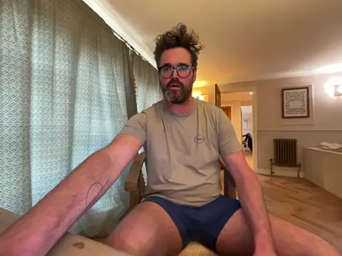 Snapshot of CyprioteWhitefly chatting on March 27, 2026, 1:01 pm CyprioteWhitefly online show from March 27, 2026, 1:01 pm