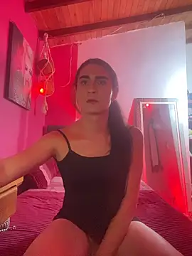 lola diez online show from October 17, 2025, 3:54 am