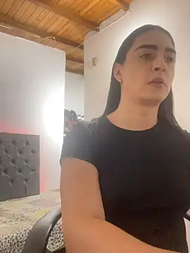 Snapshot of lola_diez chatting on March 18, 2026, 12:47 am lola diez online show from March 18, 2026, 12:47 am