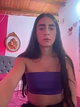 lola diez online show from October 21, 2025, 12:32 am