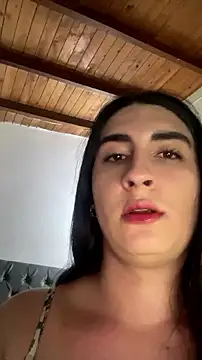 lola diez online show from July 15, 2026, 11:23 pm