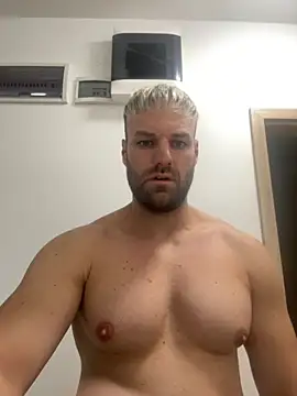 Snapshot of TheKevinboy chatting on September 9, 2025, 11:14 pm TheKevinboy online show from September 9, 2025, 11:14 pm