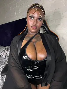 Snapshot of QUEEN_NOBUHLE_777 chatting on March 27, 2026, 10:54 pm QUEEN NOBUHLE 777 online show from March 27, 2026, 10:54 pm