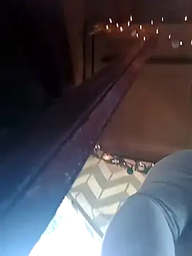 Goldenndoll online show from November 16, 2025, 5:50 pm