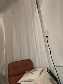 Snapshot of SophiiaStarr chatting on February 21, 2026, 8:44 pm SophiiaStarr online show from February 21, 2026, 8:44 pm