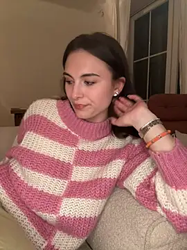 Snapshot of SophiiaStarr chatting on April 1, 2026, 7:22 pm SophiiaStarr online show from April 1, 2026, 7:22 pm