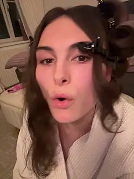 Snapshot of SophiiaStarr chatting on April 4, 2026, 6:47 pm SophiiaStarr online show from April 4, 2026, 6:47 pm