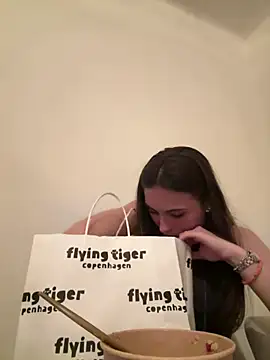 Snapshot of SophiiaStarr chatting on April 8, 2026, 7:48 pm SophiiaStarr online show from April 8, 2026, 7:48 pm