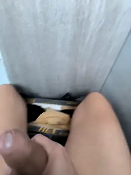 penchis90 online show from December 22, 2025, 10:15 am