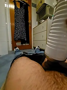 LAB Secret online show from October 8, 2025, 5:02 pm