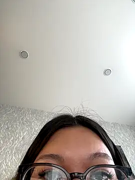 Miyamayame online show from October 16, 2025, 3:37 am