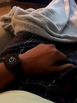 Hiuwee online show from September 14, 2025, 11:05 pm