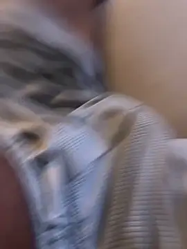 Hiuwee online show from December 17, 2025, 12:48 am