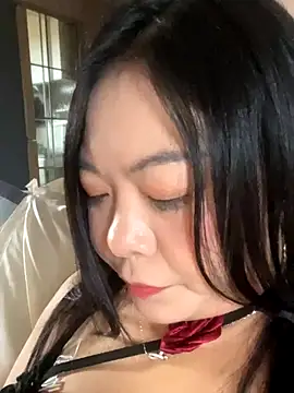 smgirls online show from September 19, 2025, 9:46 am