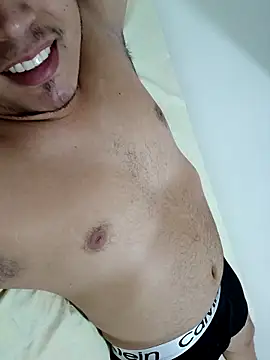 Alexboy022025 online show from September 20, 2025, 5:29 pm