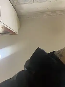 XBODTRIIPX online show from April 8, 2026, 4:08 pm