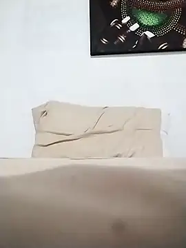 latinblack16 online show from October 25, 2025, 3:28 am