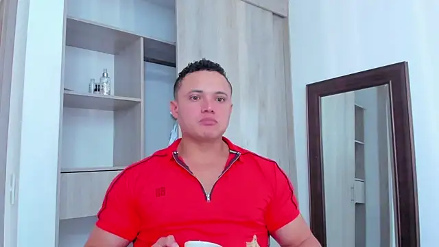 KingLevi01 online show from February 4, 2026, 9:32 pm