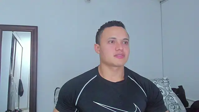 Snapshot of KingLevi01 chatting on July 31, 2026, 6:24 am KingLevi01 online show from July 31, 2026, 6:24 am
