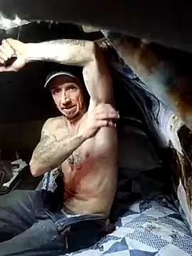 Mrluckstick online show from April 12, 2026, 7:06 pm