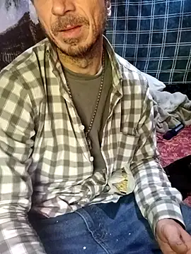 Mrluckstick online show from May 10, 2026, 5:04 pm