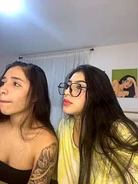 Sweet and Rous0 online show from October 4, 2025, 4:14 am