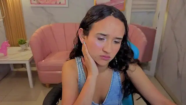 bella vibess s online show from July 8, 2026, 2:35 am