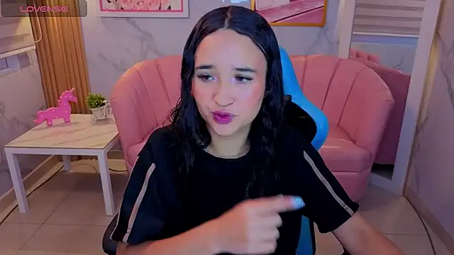 bella vibess s online show from June 14, 2026, 2:46 am