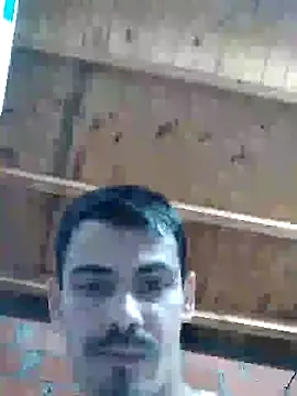 Snapshot of luiscasco387 chatting on October 28, 2025, 10:31 pm luiscasco387 online show from October 28, 2025, 10:31 pm