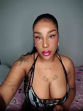 Snapshot of Queen_Amara chatting on January 18, 2026, 3:54 am Queen Amara online show from January 18, 2026, 3:54 am