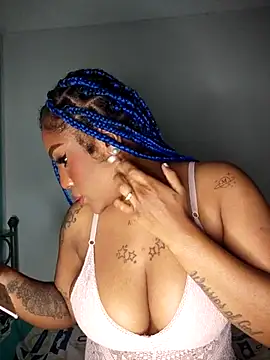 Snapshot of Queen_Amara chatting on March 22, 2026, 3:54 am Queen Amara online show from March 22, 2026, 3:54 am