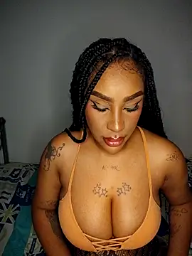 Queen Amara online show from May 7, 2026, 3:44 am