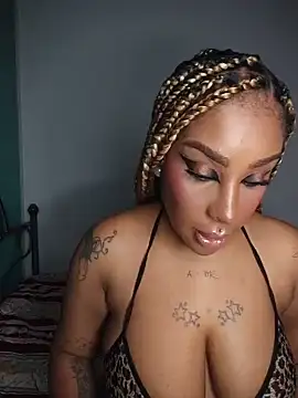 Queen Amara online show from August 5, 2026, 4:39 am
