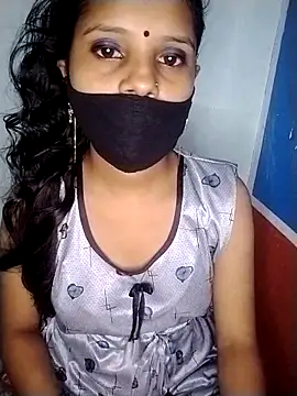 Komal-Rajput online show from October 2, 2025, 5:27 pm