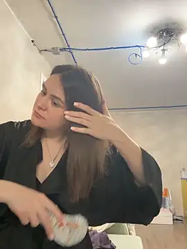 Risky-Flower online show from November 9, 2025, 6:45 pm