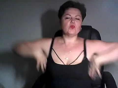 EllaLove2277 online show from October 16, 2025, 6:27 pm