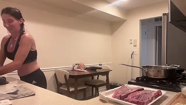 NurseStephania online show from October 3, 2025, 12:03 am