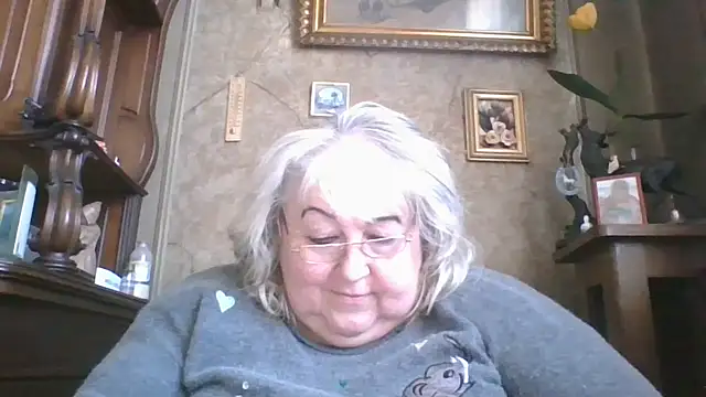 Snapshot of Lala-Love56 chatting on March 6, 2026, 10:21 am Lala-Love56 online show from March 6, 2026, 10:21 am