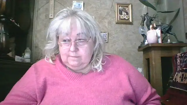 Snapshot of Lala-Love56 chatting on April 7, 2026, 9:05 pm Lala-Love56 online show from April 7, 2026, 9:05 pm