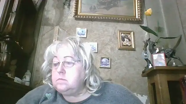 Snapshot of Lala-Love56 chatting on March 6, 2026, 10:27 pm Lala-Love56 online show from March 6, 2026, 10:27 pm