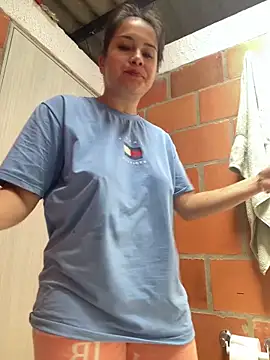 amberbakee online show from December 1, 2025, 4:30 pm