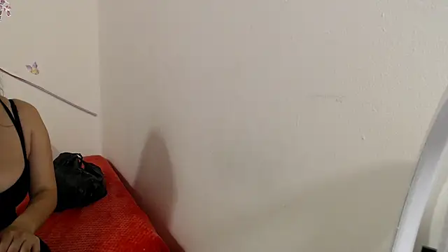 Valeryxs online show from October 8, 2025, 7:25 pm