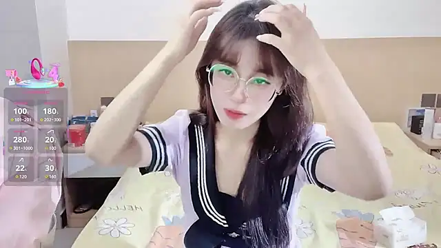 yuanbao a online show from September 30, 2025, 12:11 pm