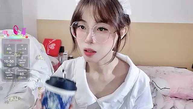 yuanbao a online show from September 24, 2025, 12:11 pm