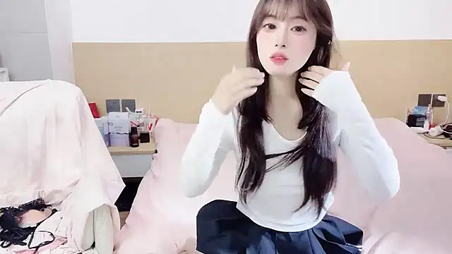 yuanbao a online show from November 12, 2025, 12:20 pm